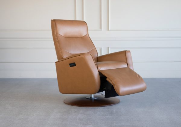 valetta-leather-recliner-angle-2
