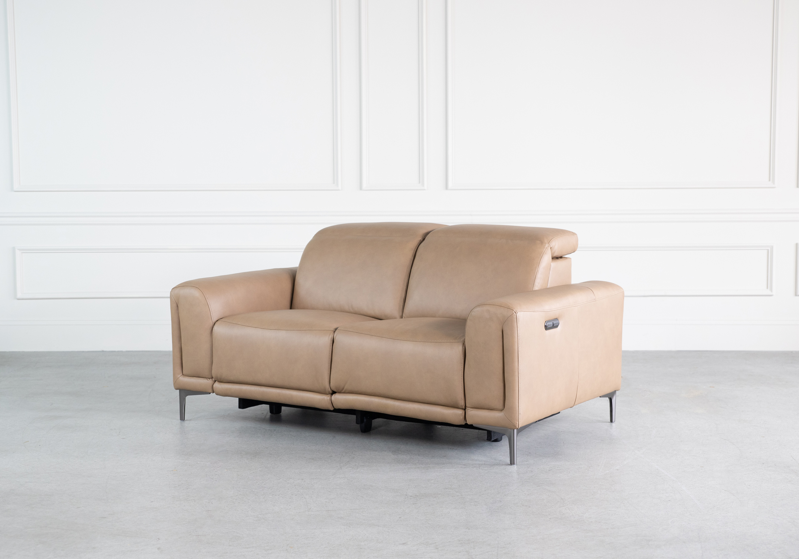 Cardero Loveseat Butter Angle Cardero Loveseat Butter Angle