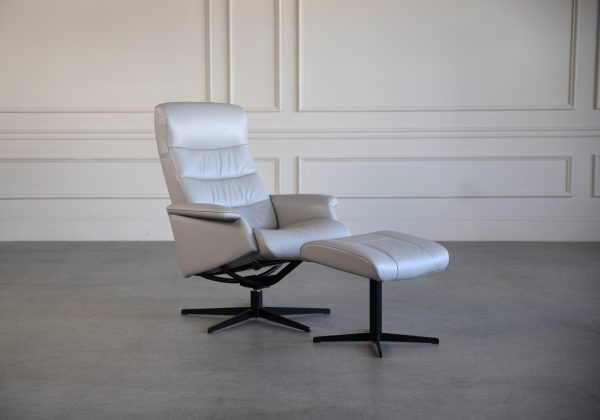 Rome Recliner in Frost, Angle