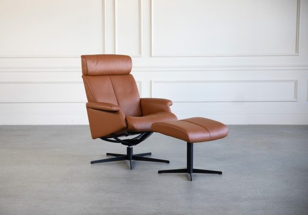 Sterling Recliner in Cognac, Angle