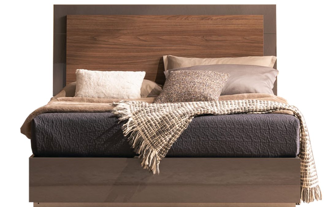 Fifth Avenue Solid Wood Platform Bed