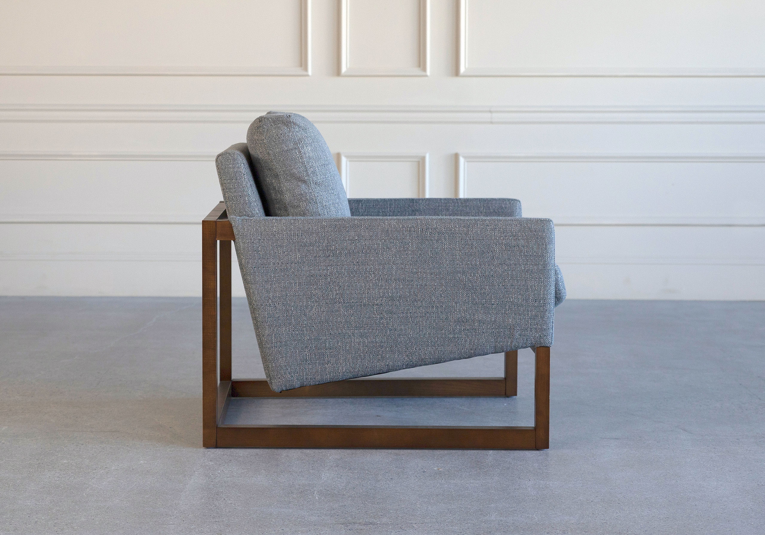 Mateo Chair Fog Side