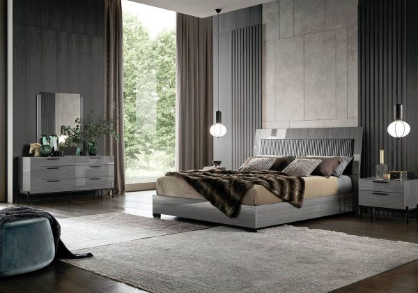 Novecento Bed, Angle, Style