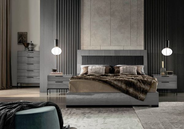 Novecento Bed, Front, Style