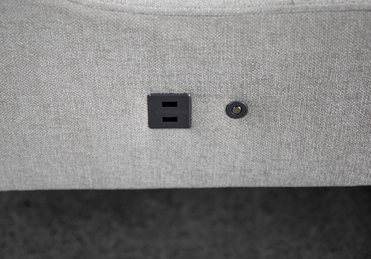 Lana Bed White Usb port