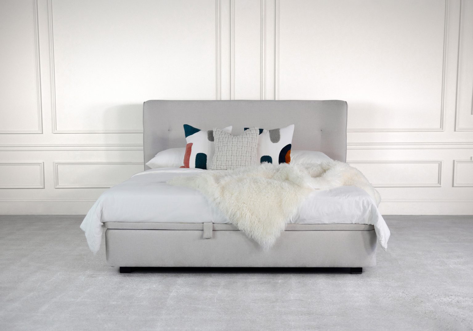 Alba Bed Front 1