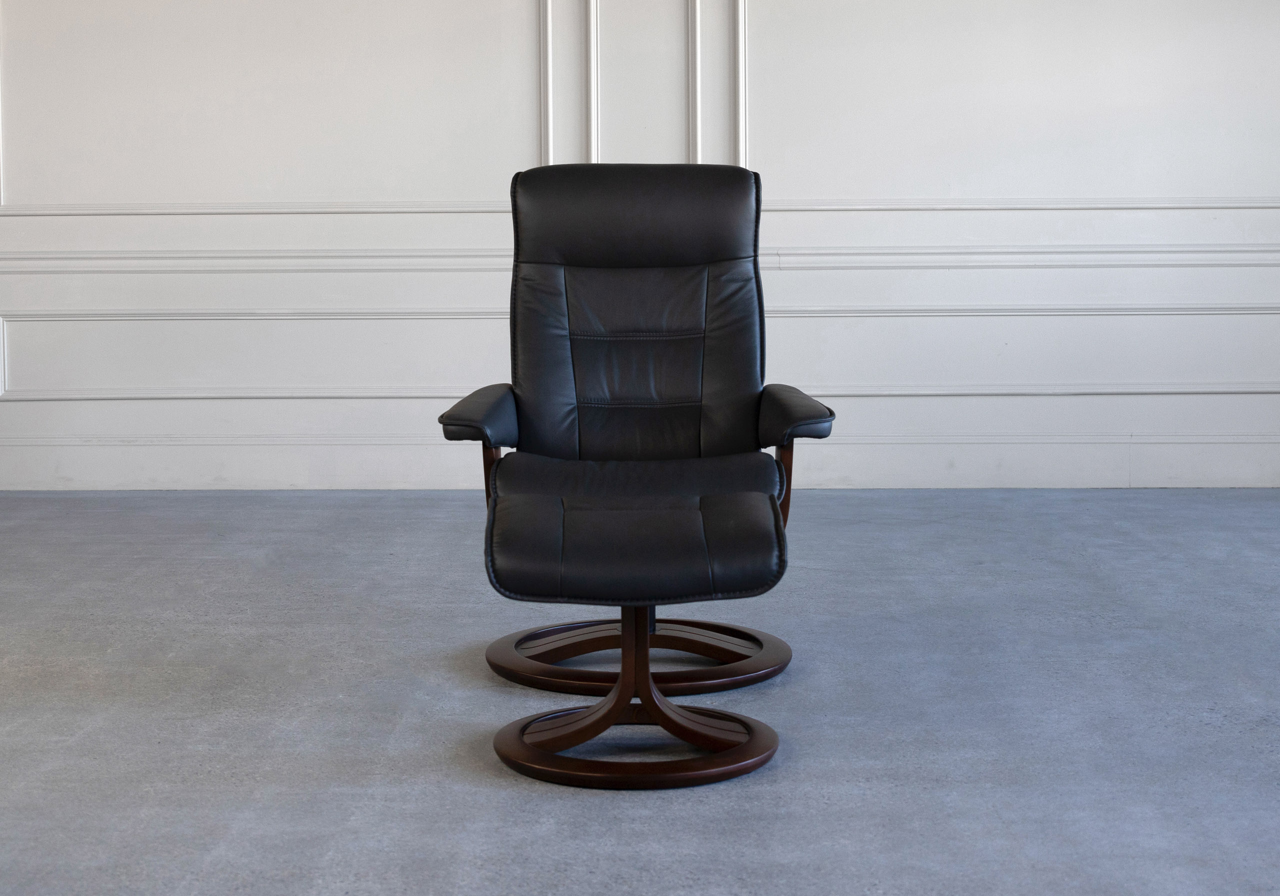 Bravo Recliner Graphite Front