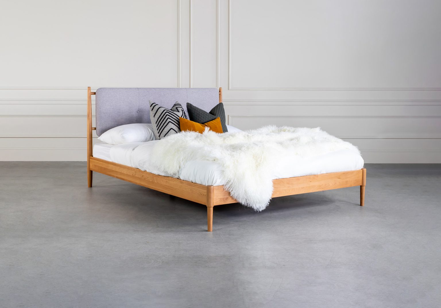 Axel Bed Cherry Angle