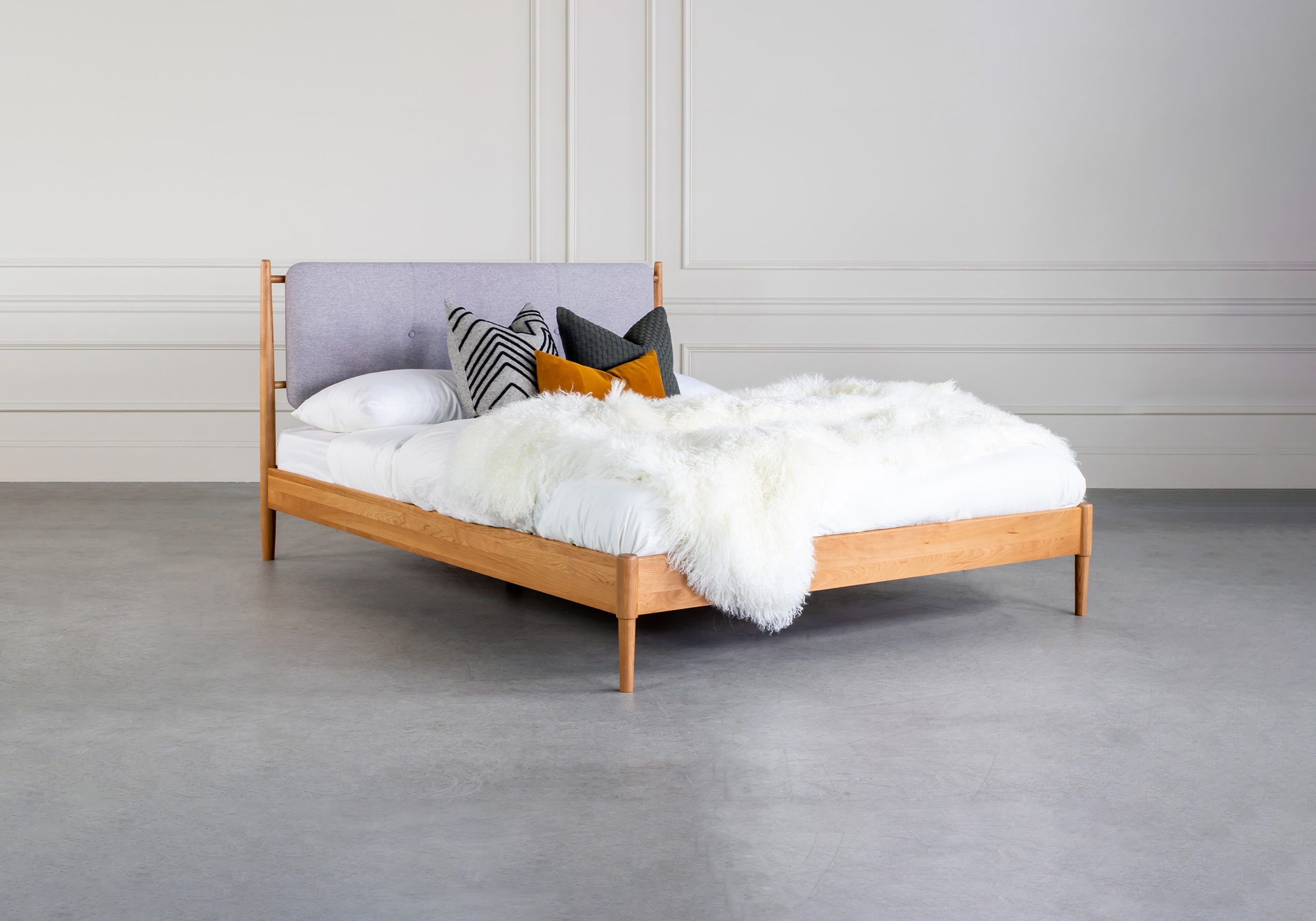 Axel Bed Cherry Angle
