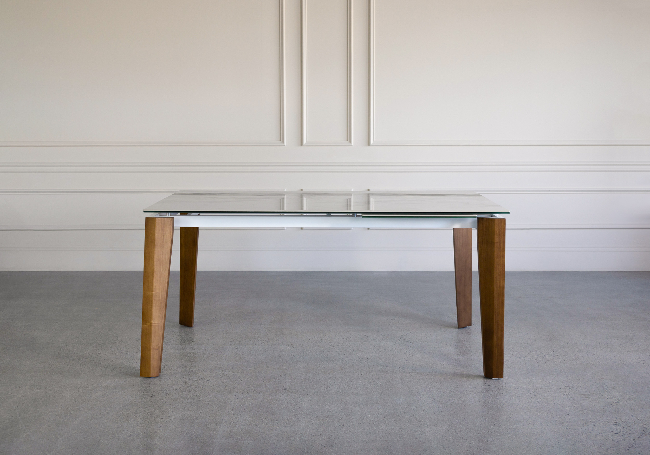 malia ceramic dining table front