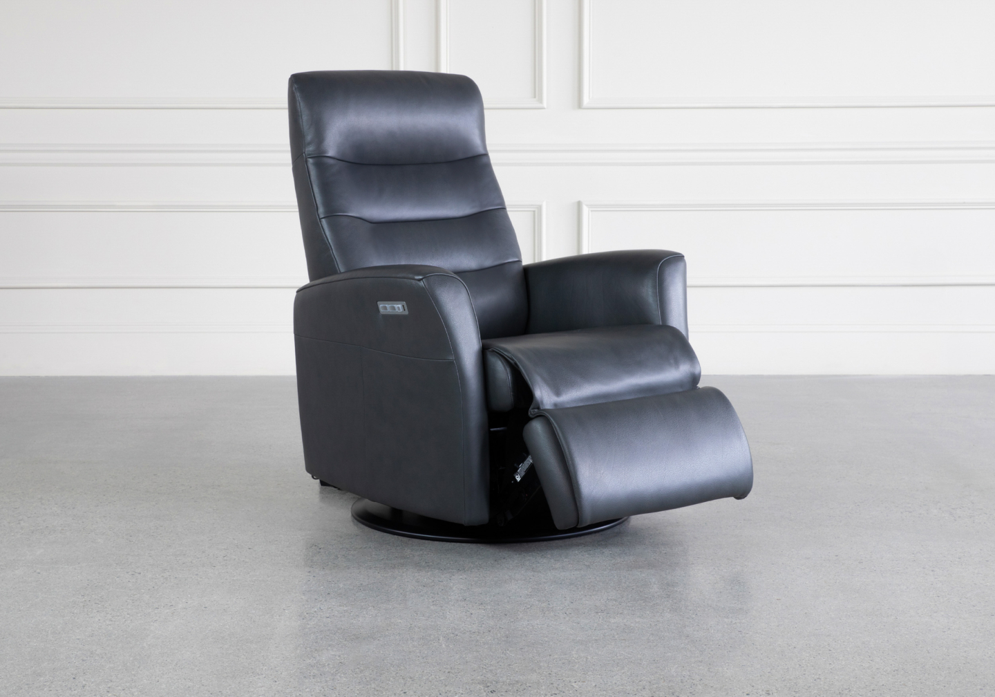Queen GS315 Recliner Nob Slate Angle