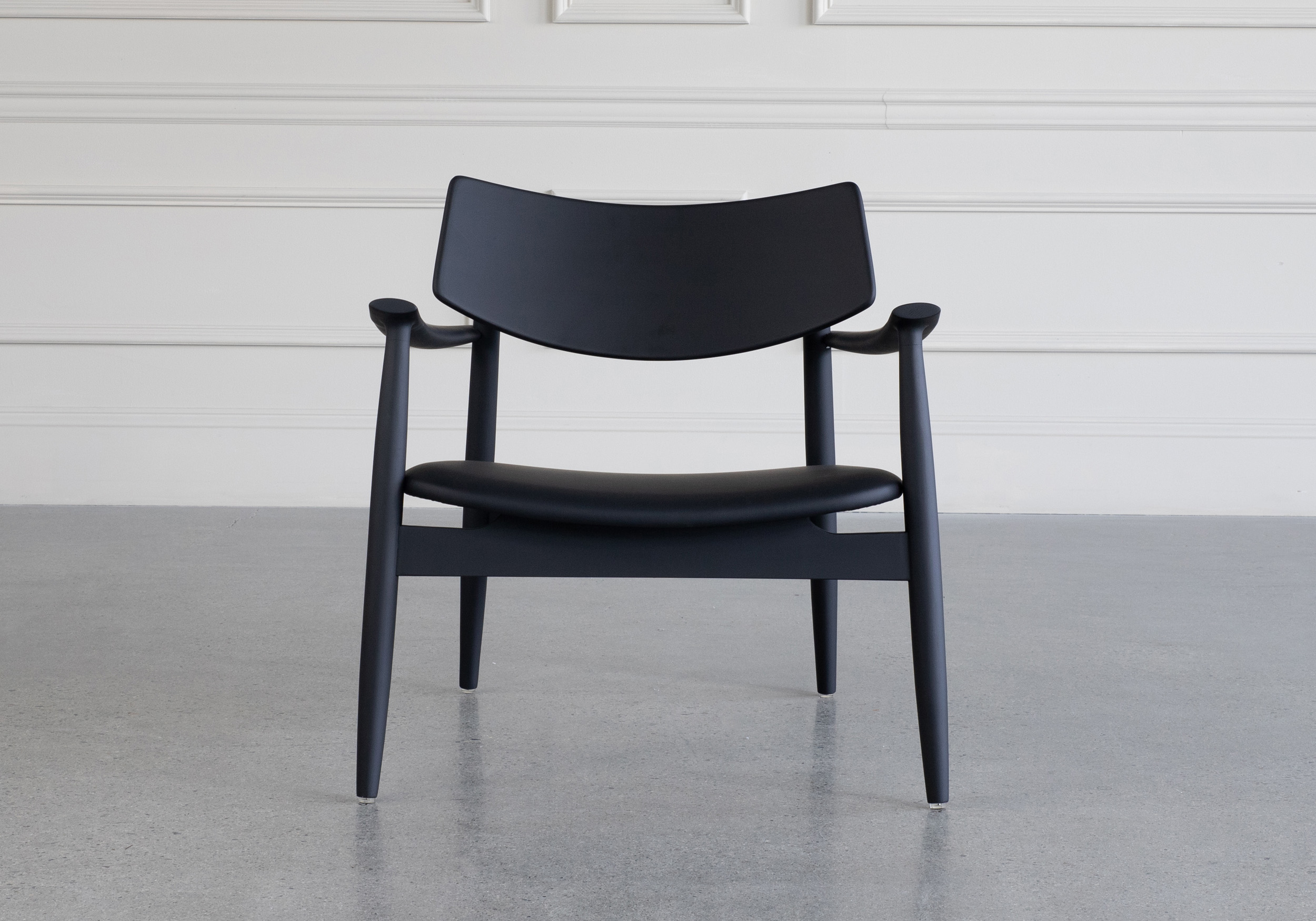 Anker Chair Black - Front