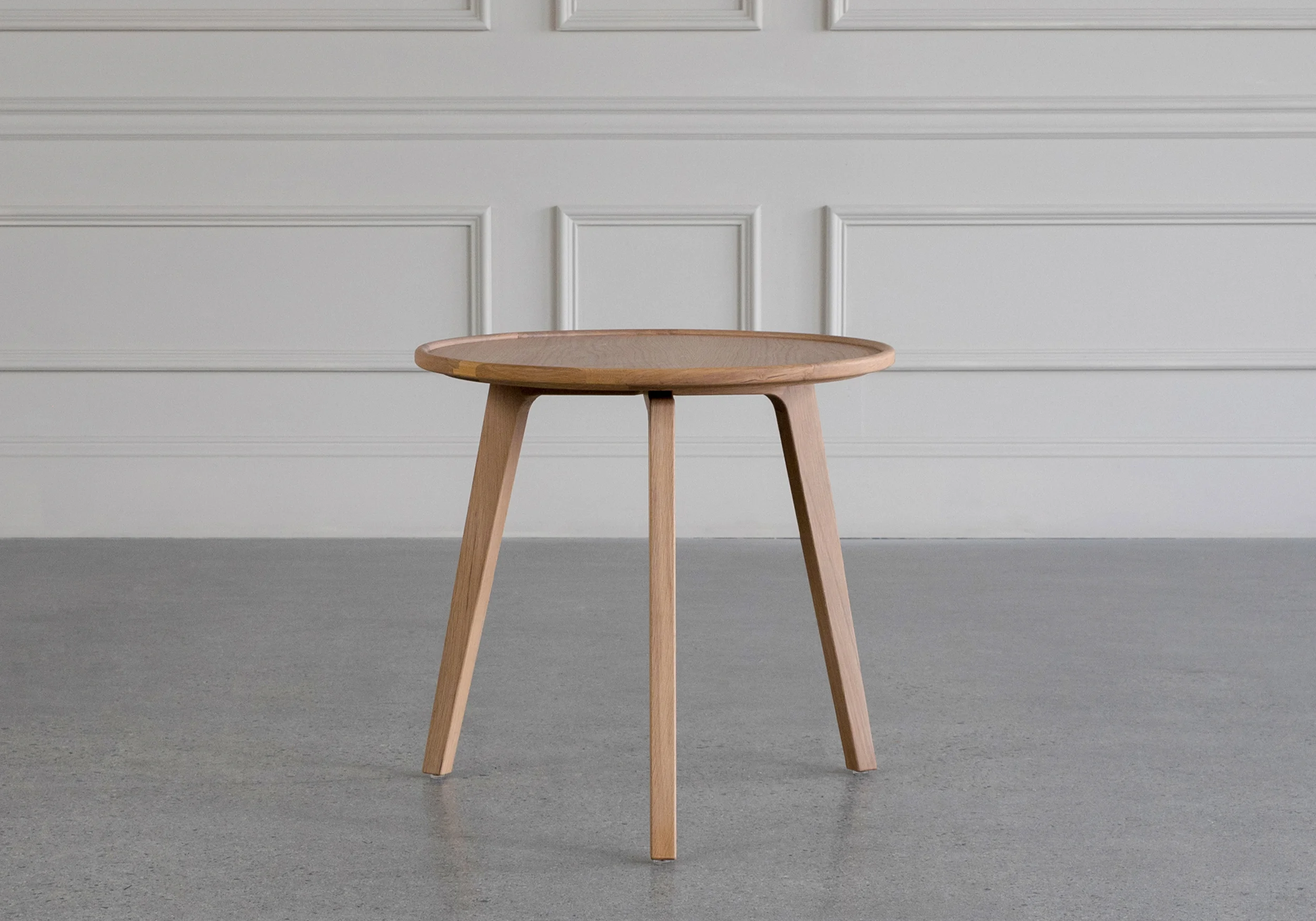 Mette Side Table in Oak Front