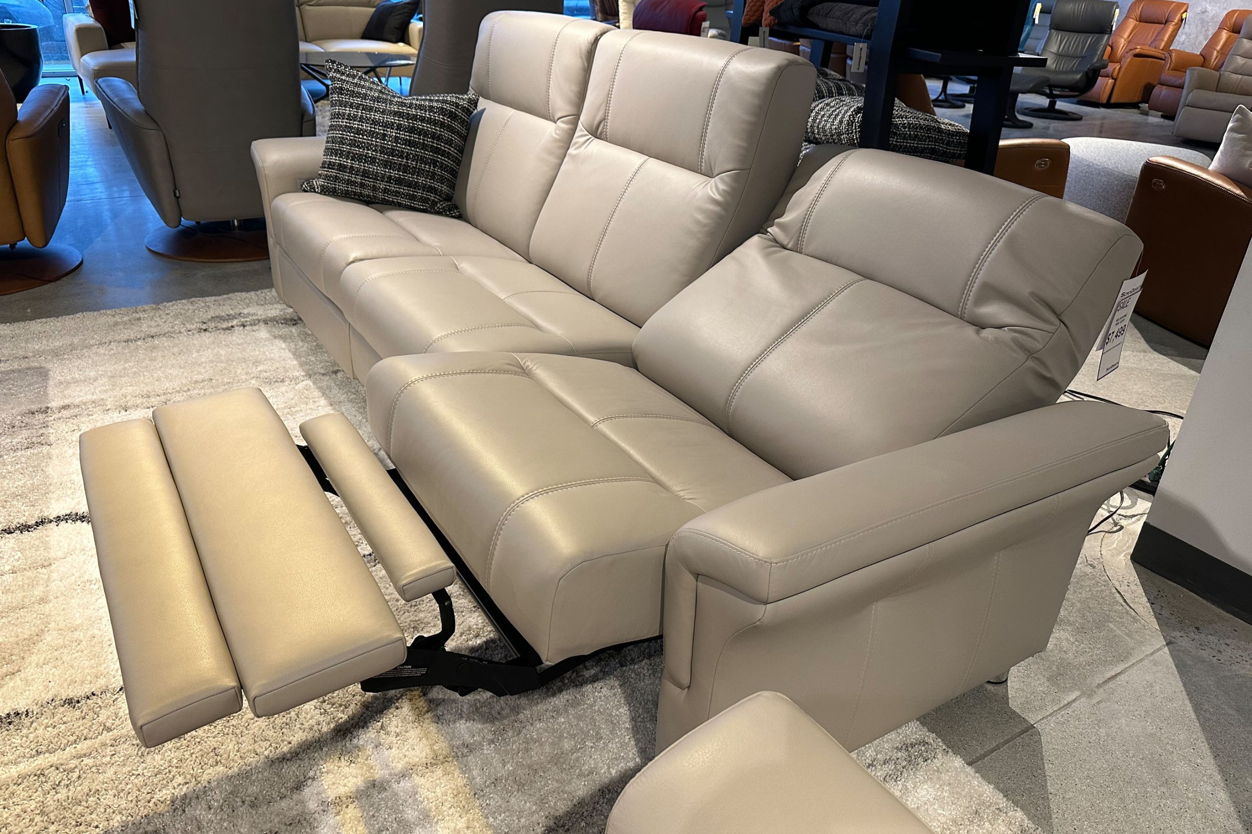 IMG Melbourne Recline