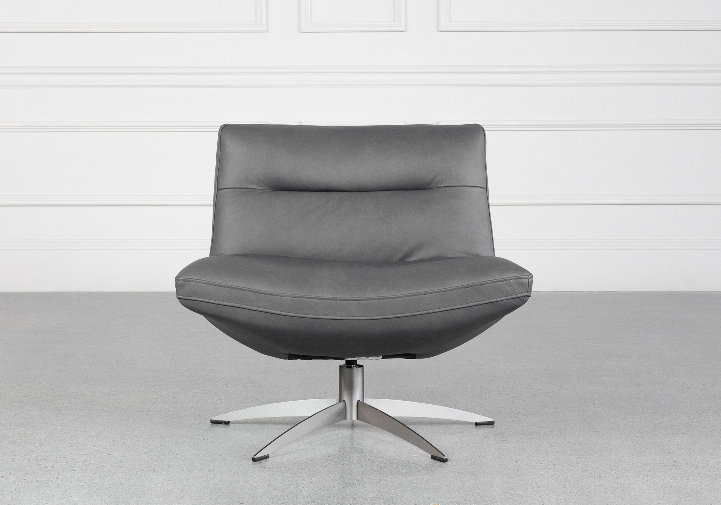 Leeds Leather Swivel Chair Front