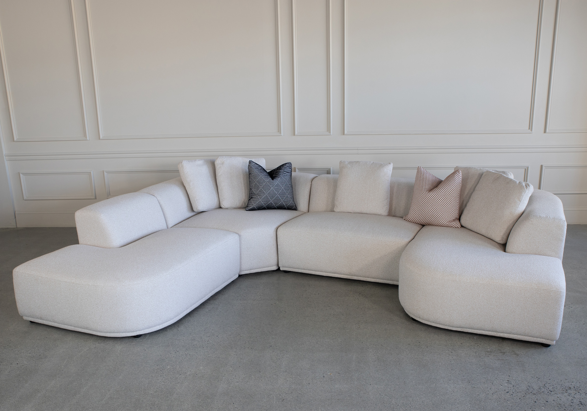Hannah Sectional Beige10 Perspective SL Hannah Sectional Beige10 Perspective SL