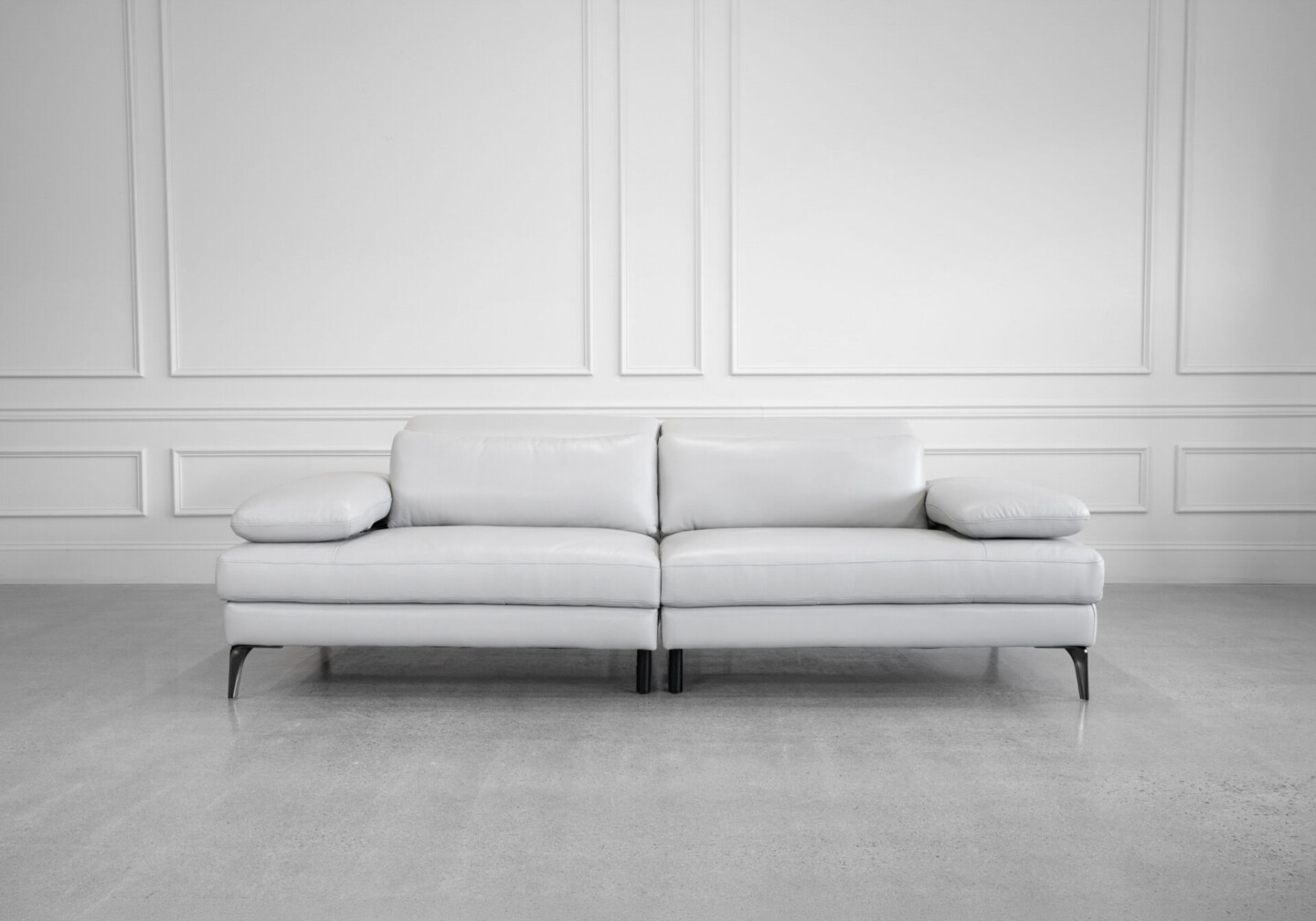 Allegra Leather Lrg. Sofa in Silver - Front