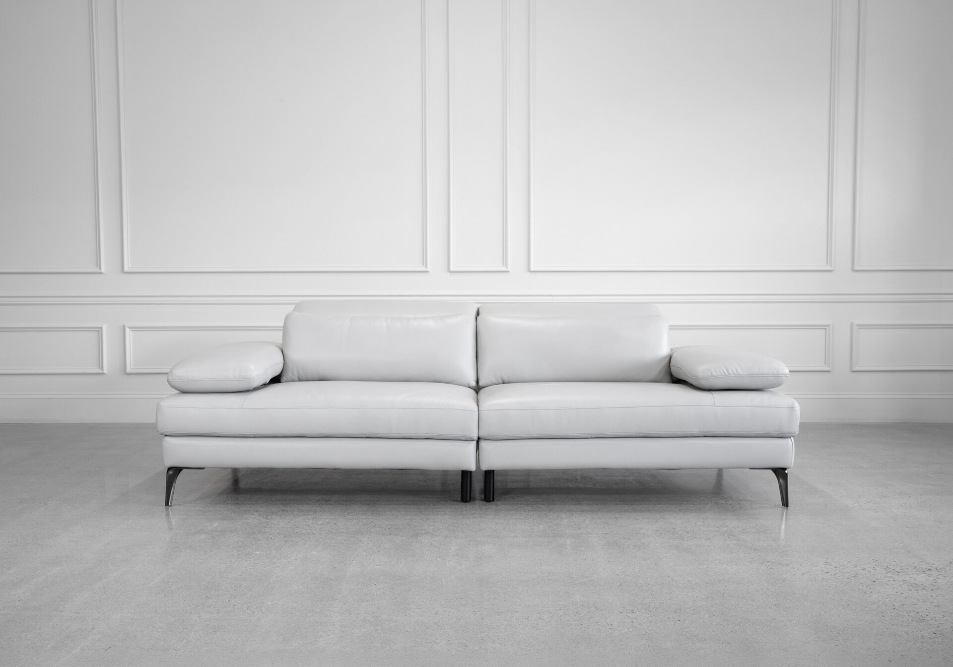 Allegra Leather Lrg. Sofa in Silver - Front