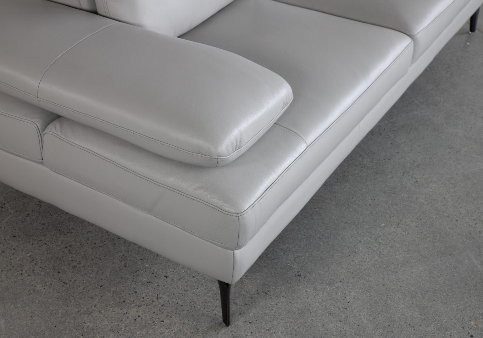 Allegra Silver L92 Leather Sofa Details