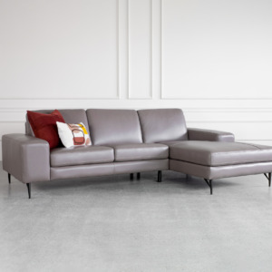 Sergio Brown L83 Leather SR Sectional Sofa with Pillows Sergio Brown L83 Leather SR Sectional Sofa with Pillows