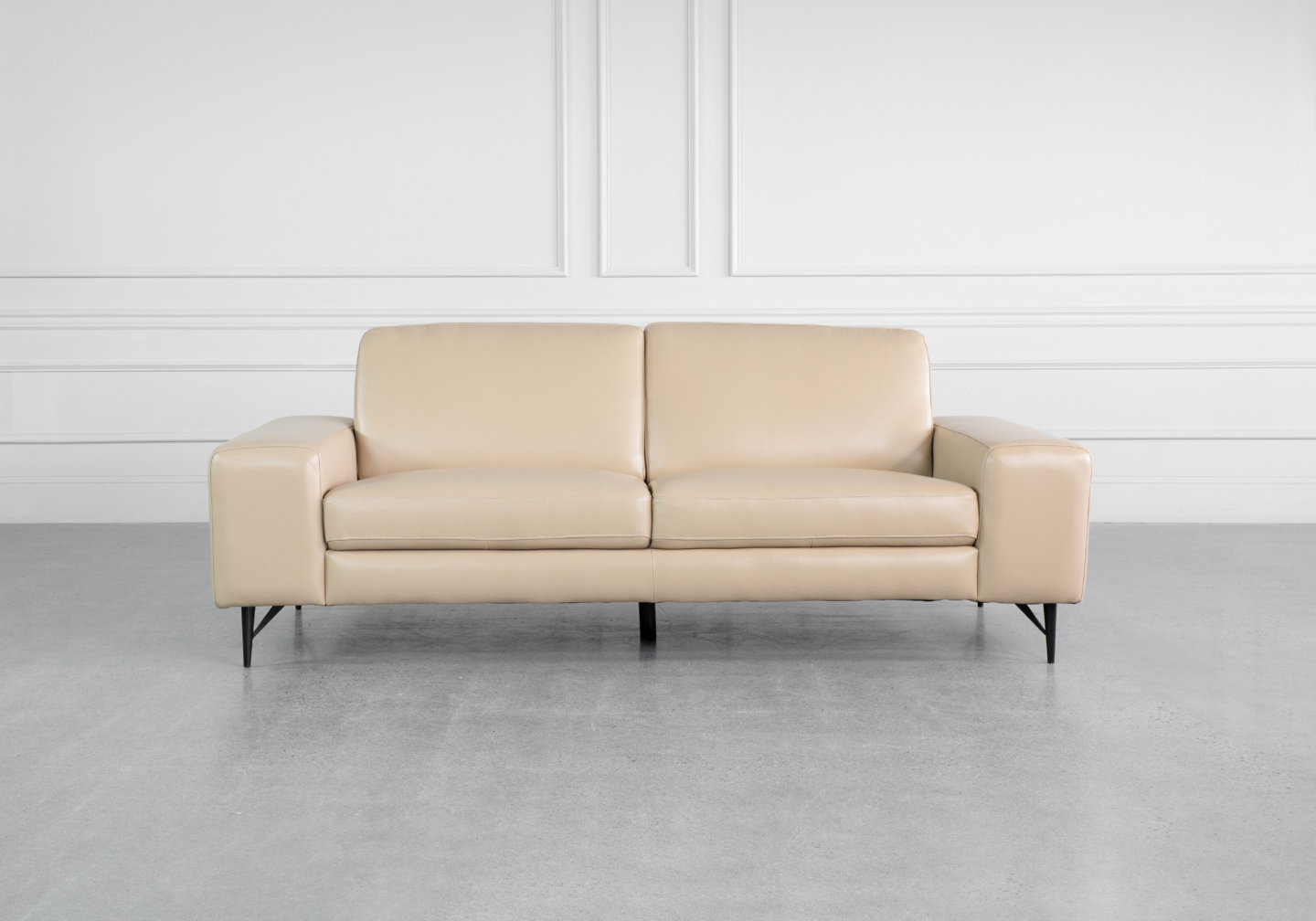 Sergio Mount L97 Leather Sofa Front