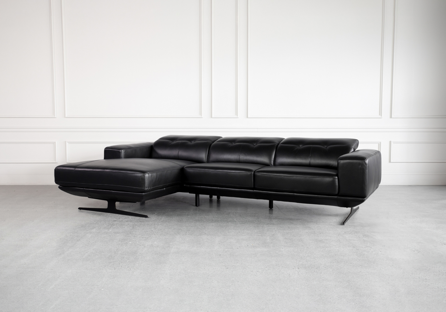 Viola Black Leather SL Sectional Angle
