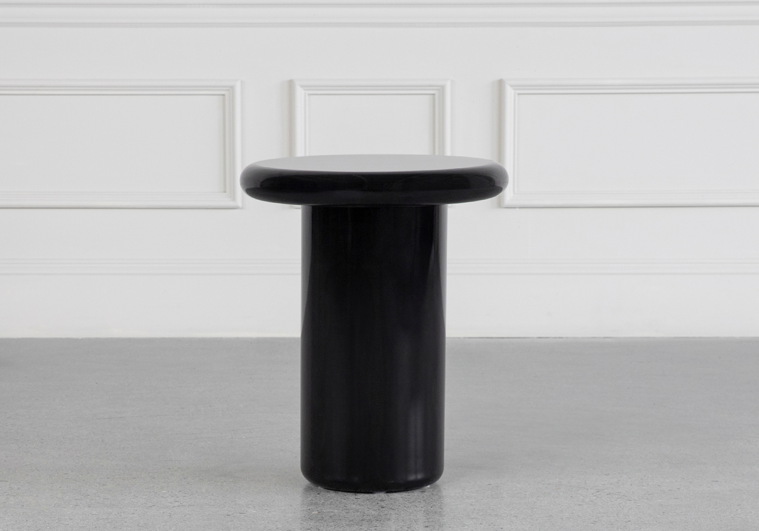 Colton BC03 Black End Table Front