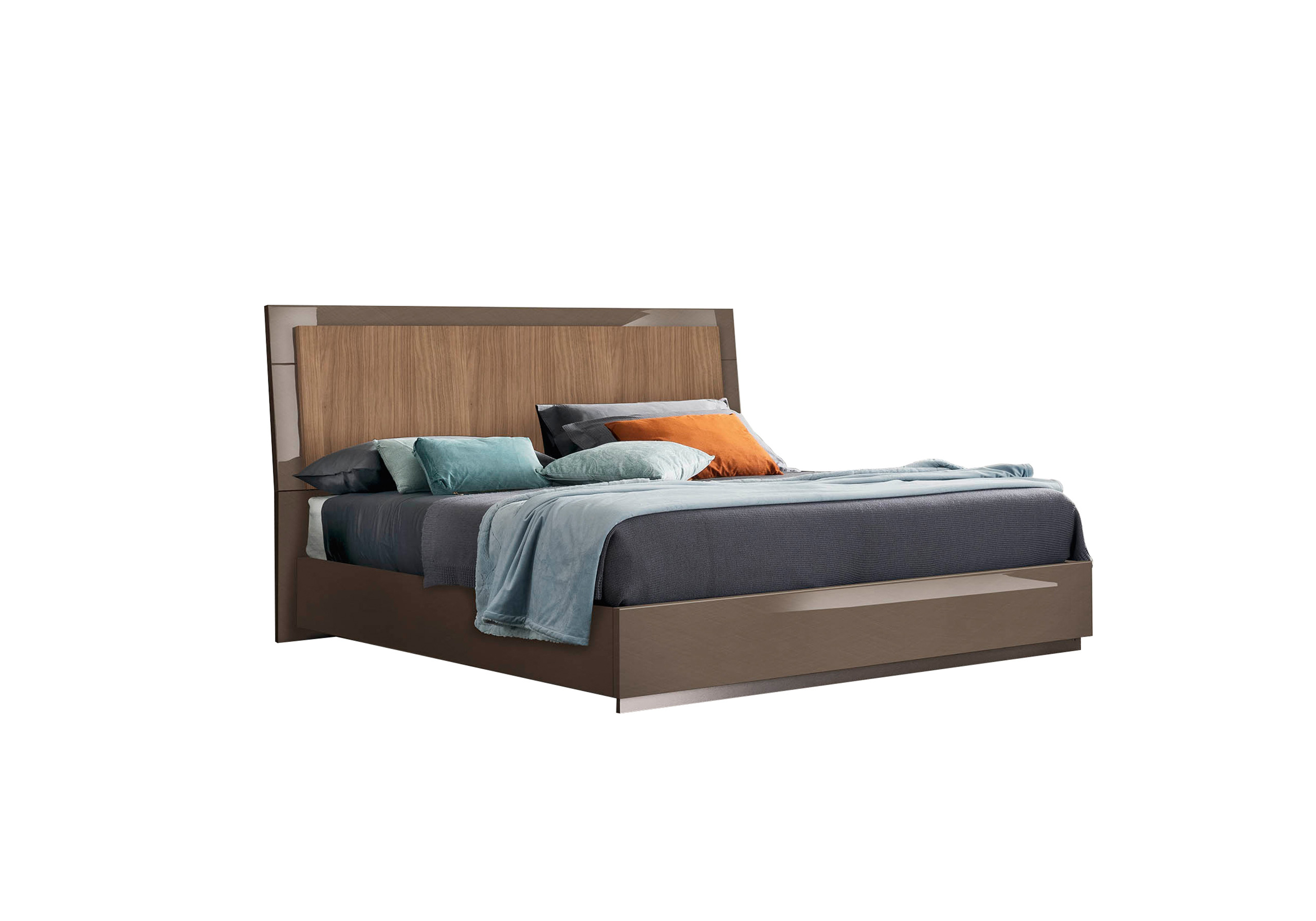 Fifth Avenue Bed Cutout 1