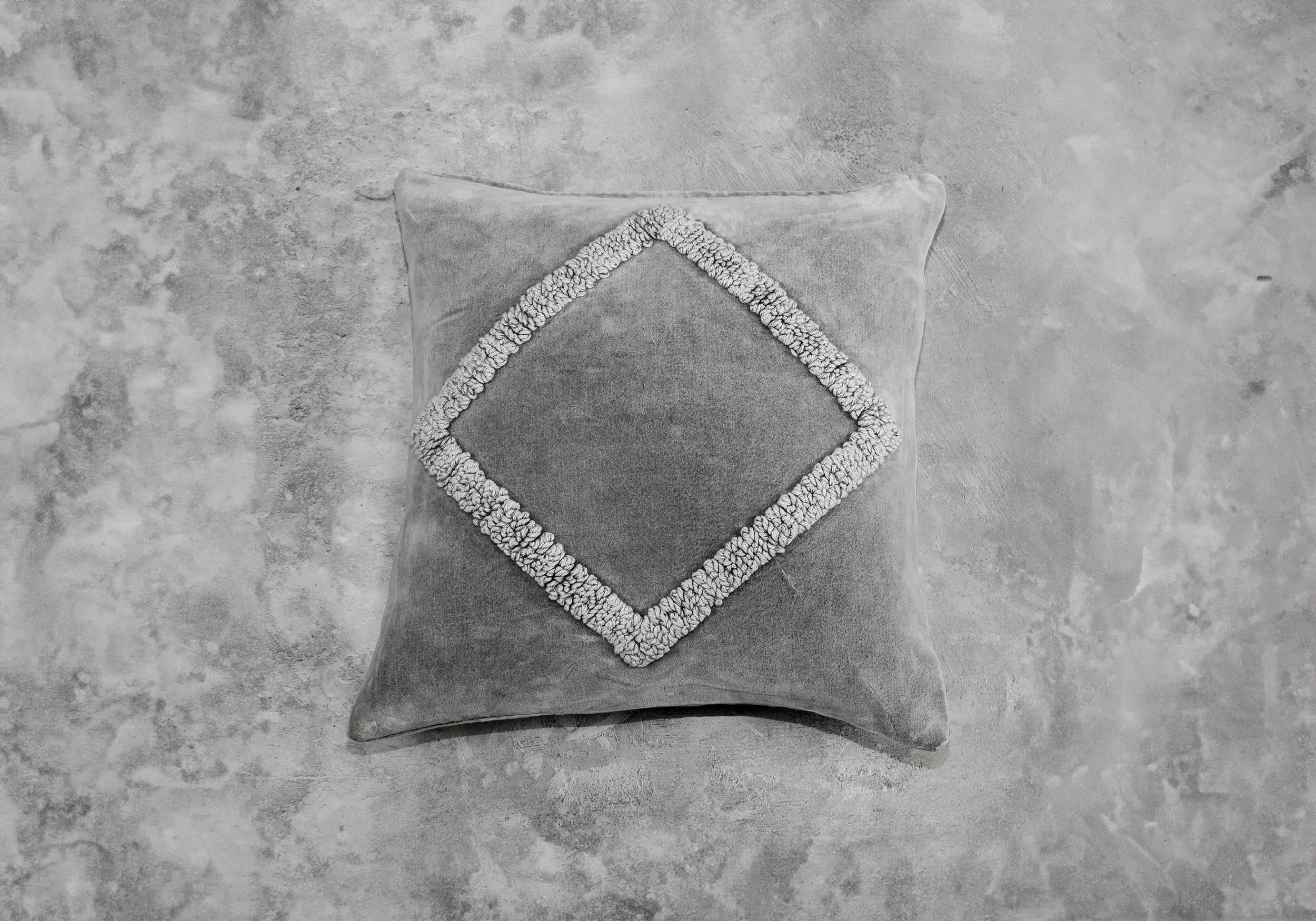 Angular Grey 20x20 Top