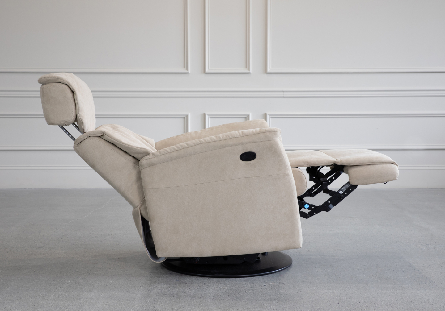 Master Recliner Flax Recline 1