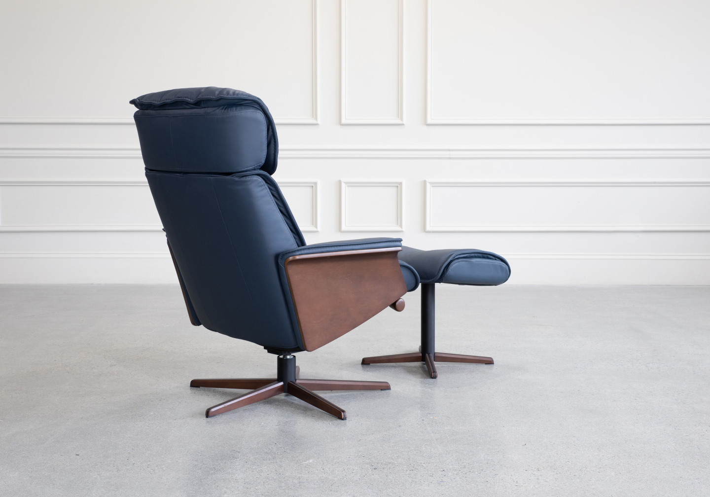 Milan Recliner Midnight Blue Back 1