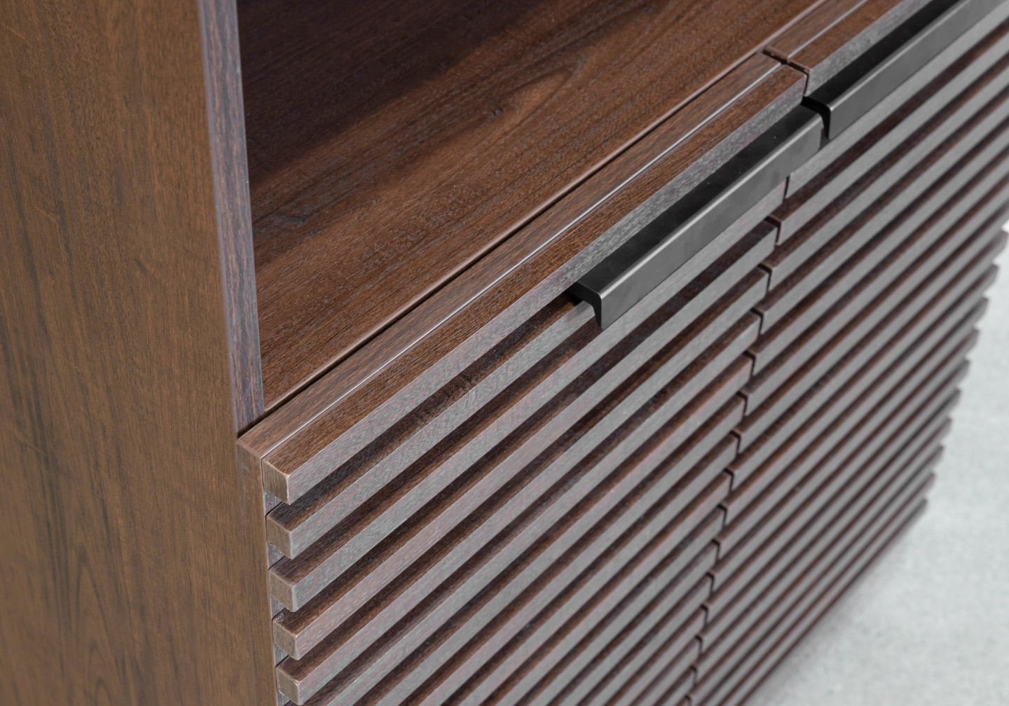 Bisana Bookcase Detail