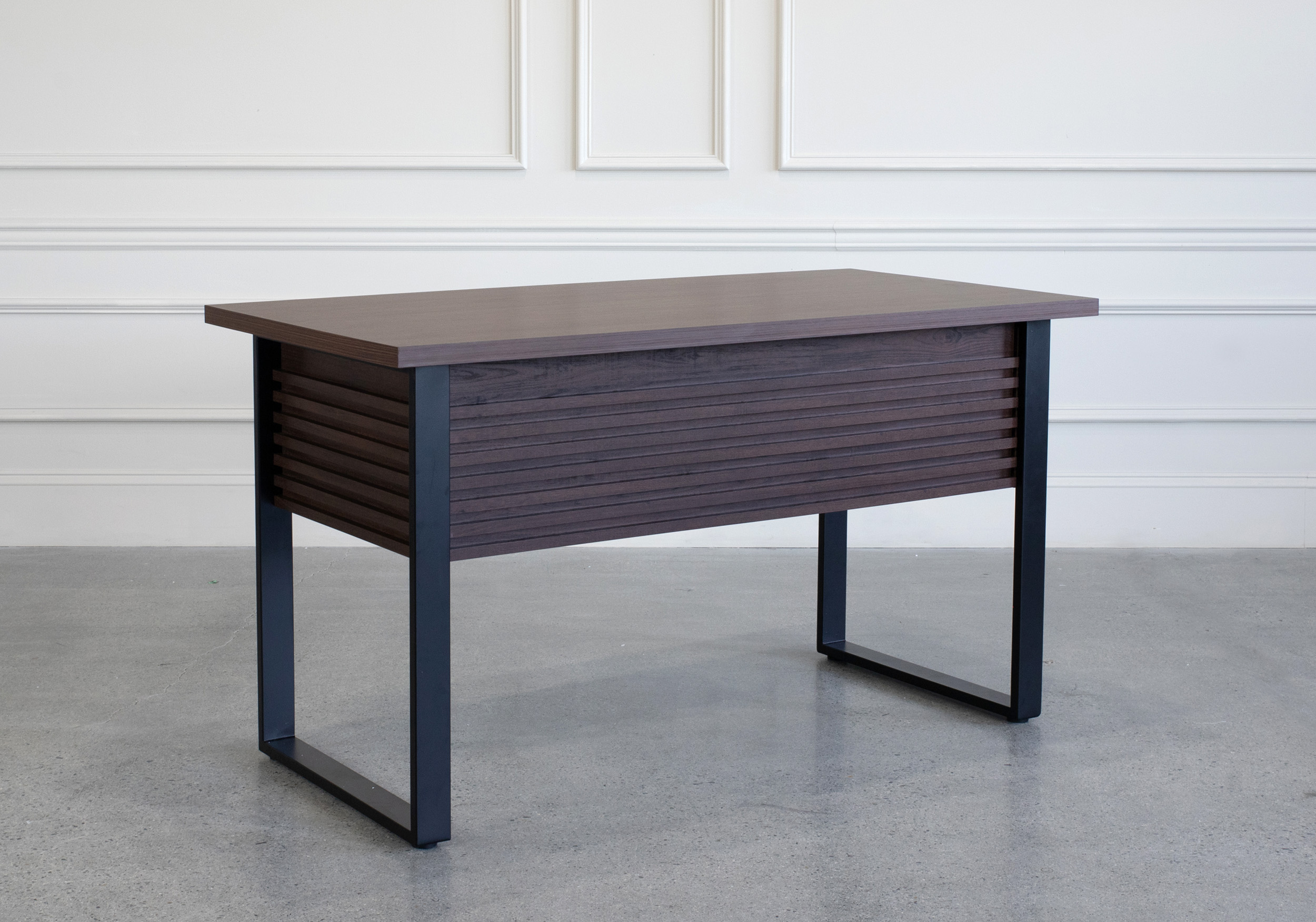 Bisana Desk Angle