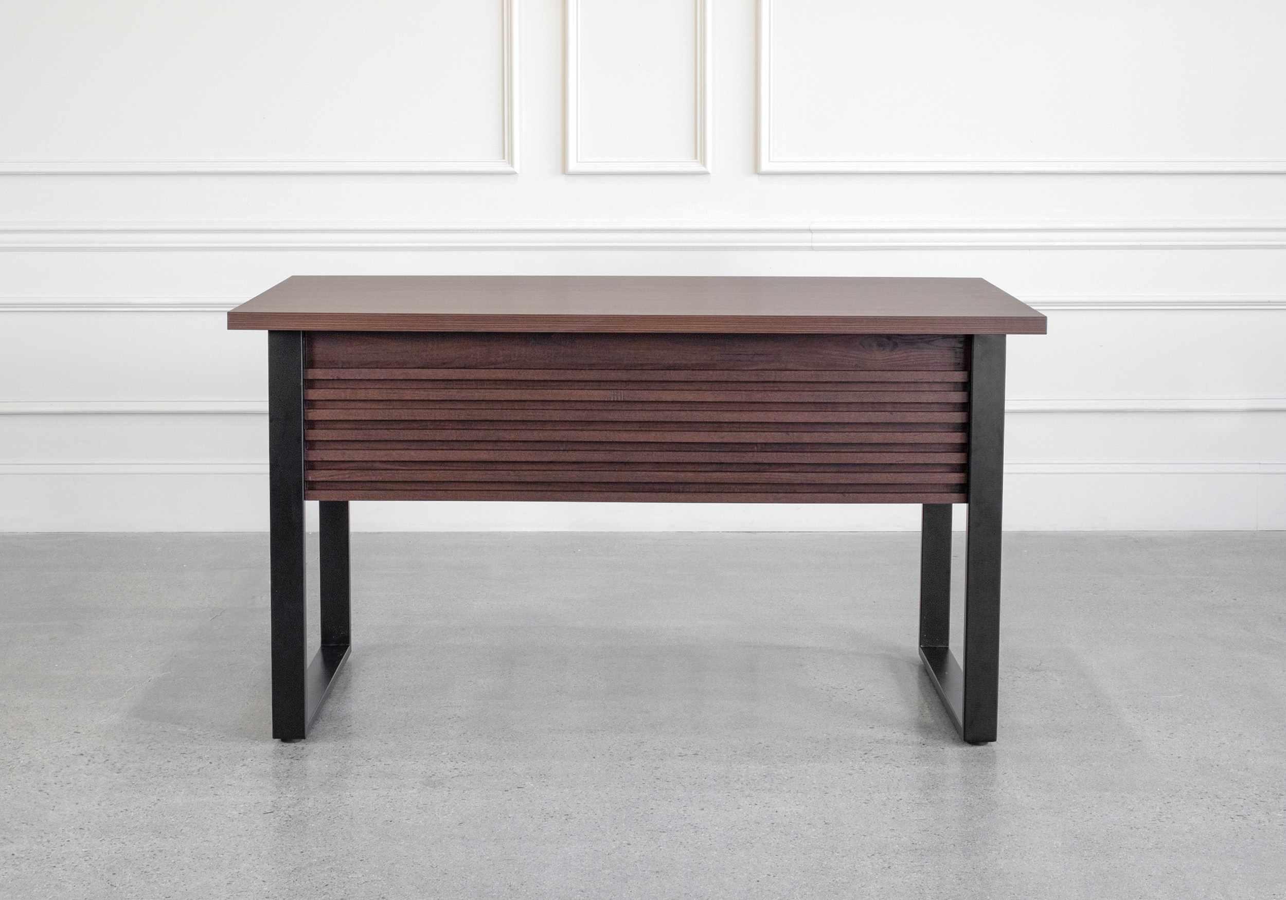 Bisana Desk Front