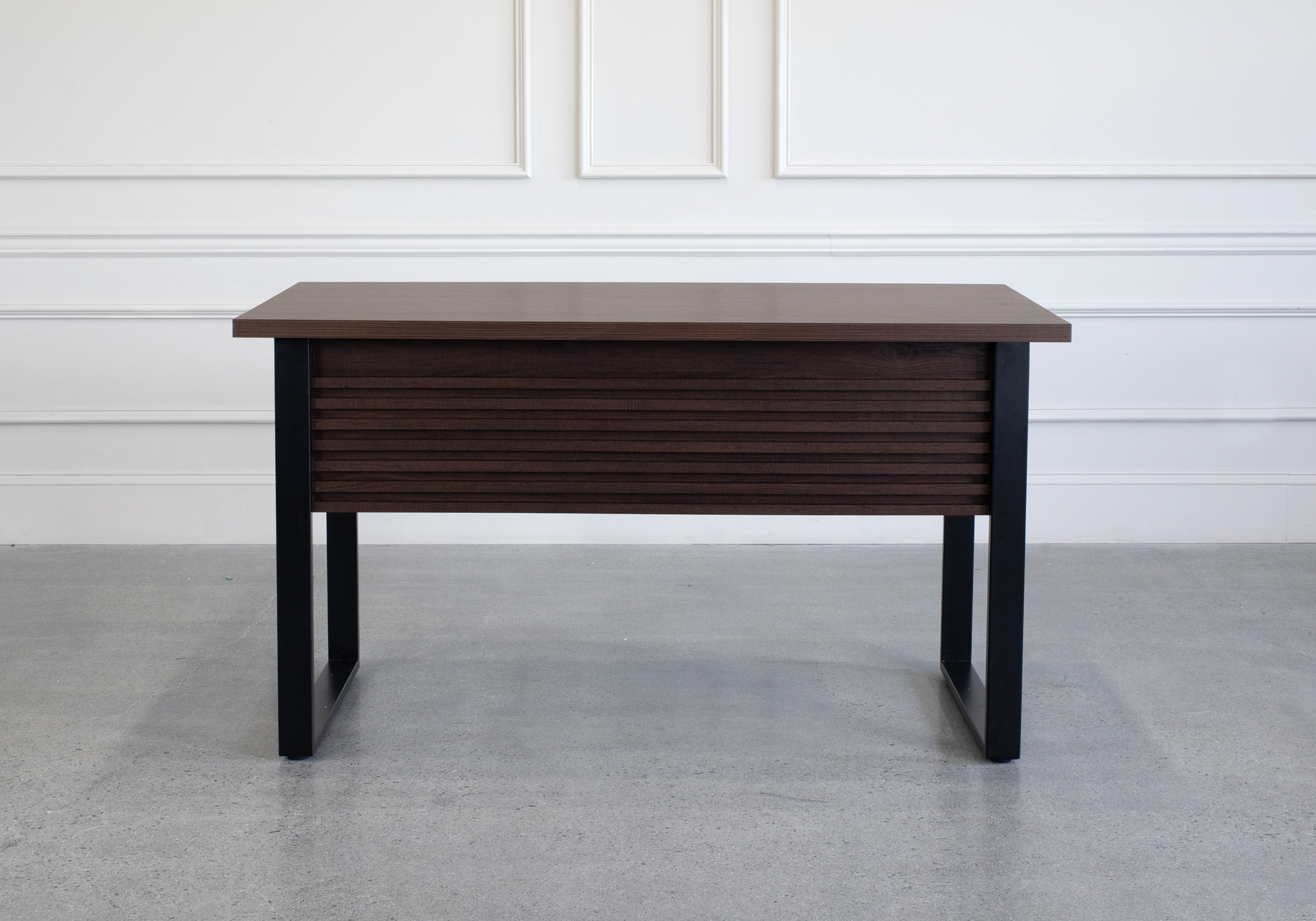 Bisana Desk Front