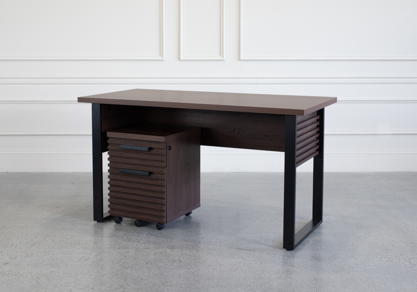 Bisana Desk Inside