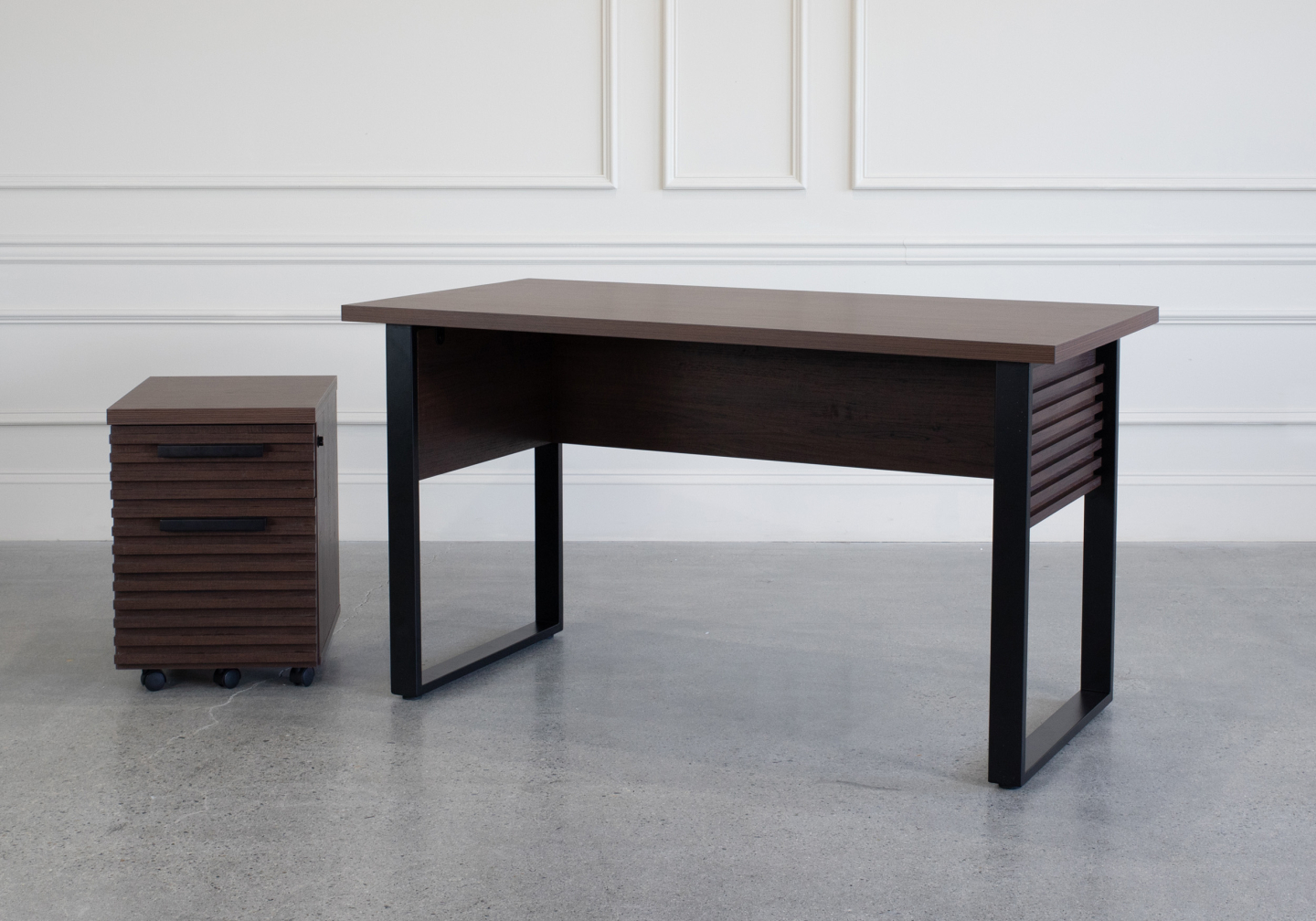 Bisana Desk Inside Pedestal