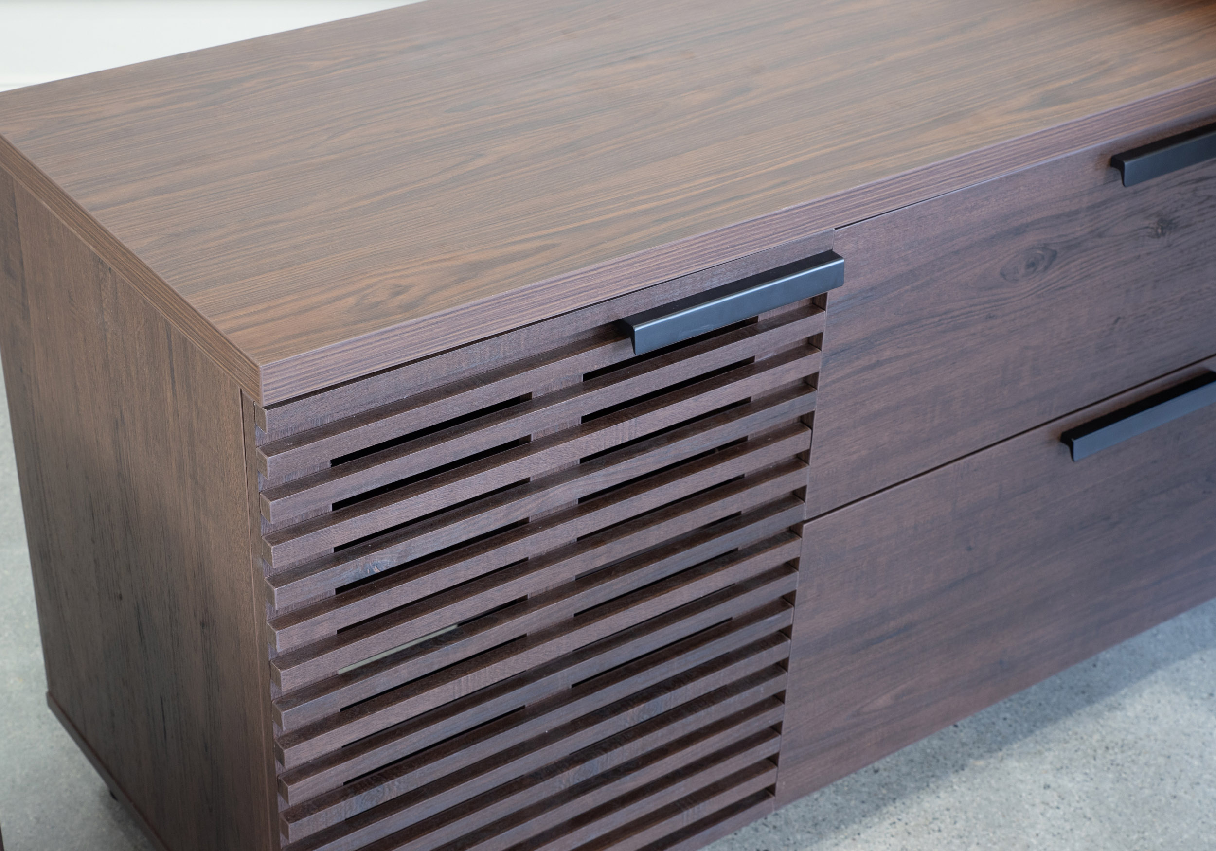 Bisana Executive Desk Detail Bisana Executive Desk Detail