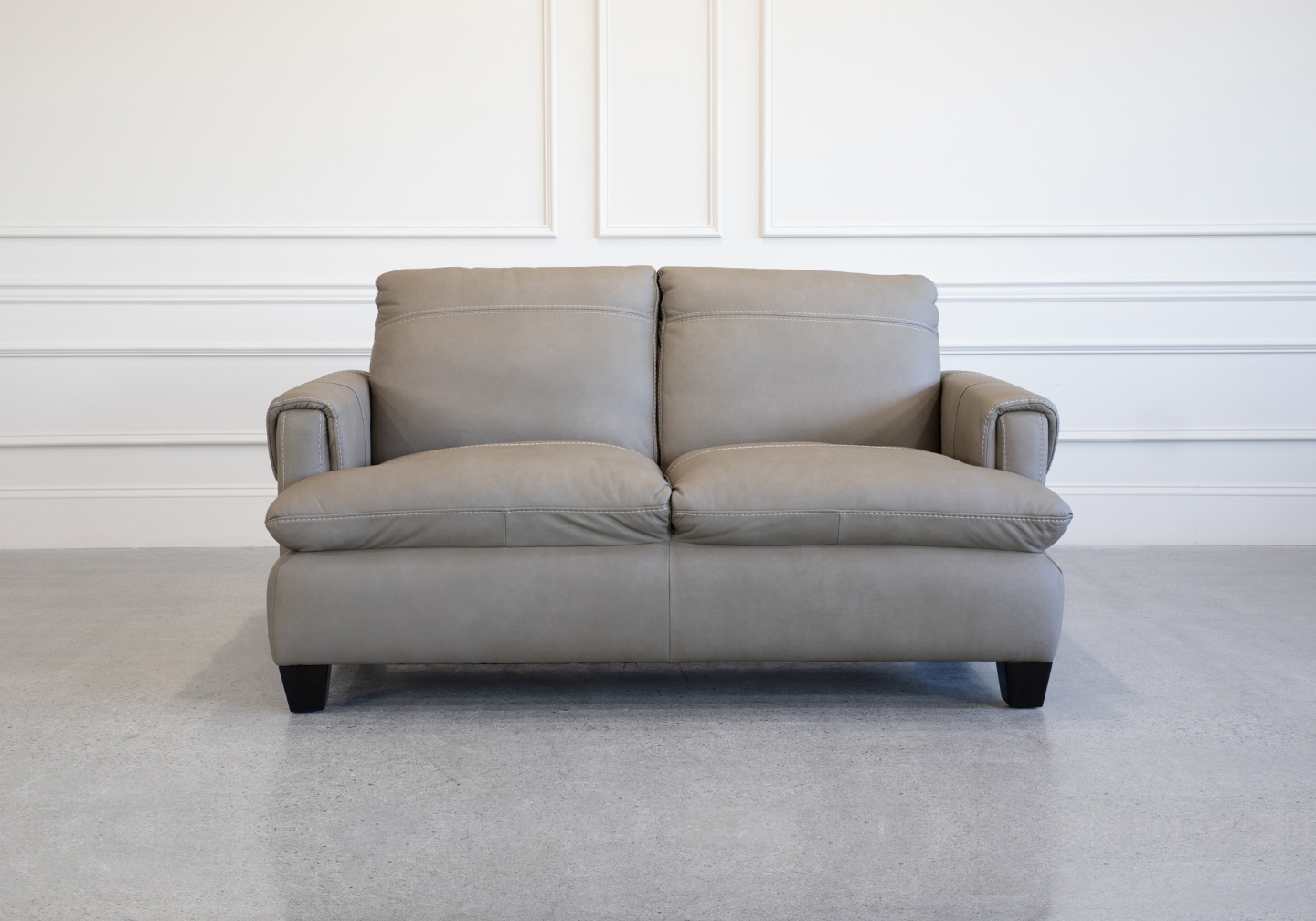 Damon Loveseat Dust Front
