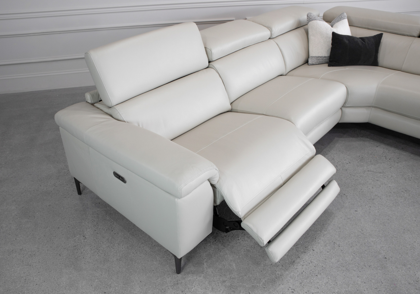 Stockholm RF L. Grey Leather Sectional - Close Up 2