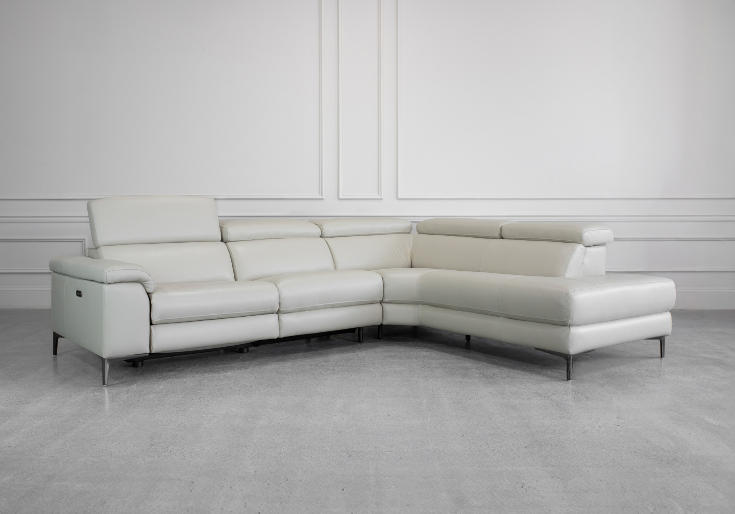 Stockholm RF L. Grey M1205 Leather Sectional - Headrest
