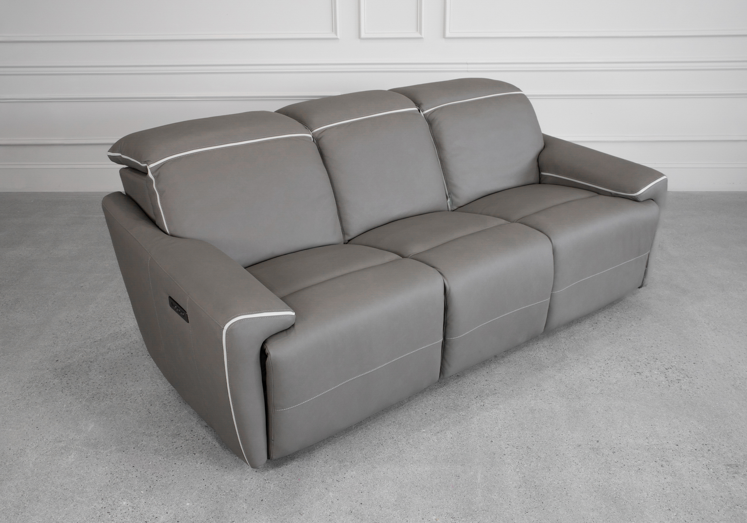 Derby Power Sofa in Oslo Pebble