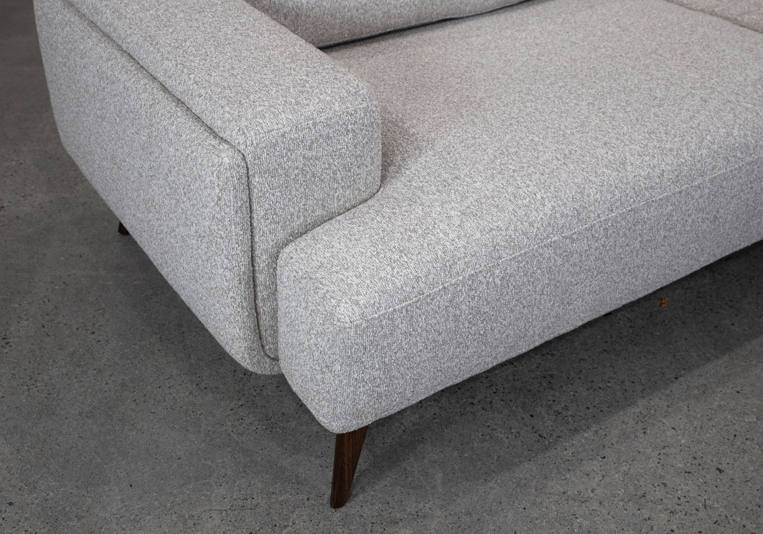 Kara-Sectional-Oyster-G400-Detail-SR