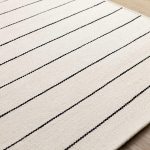 Ascent 5110 Rug - Angled Detail View
