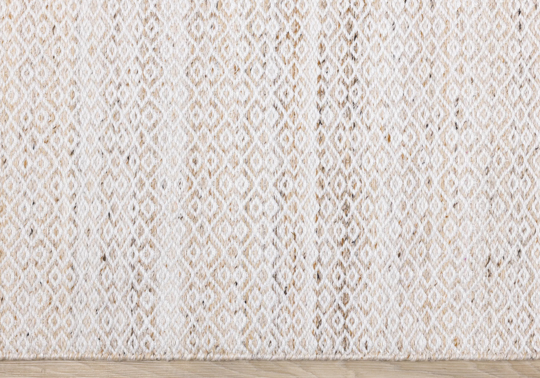 Aspen 7223B - Full Pattern Detail