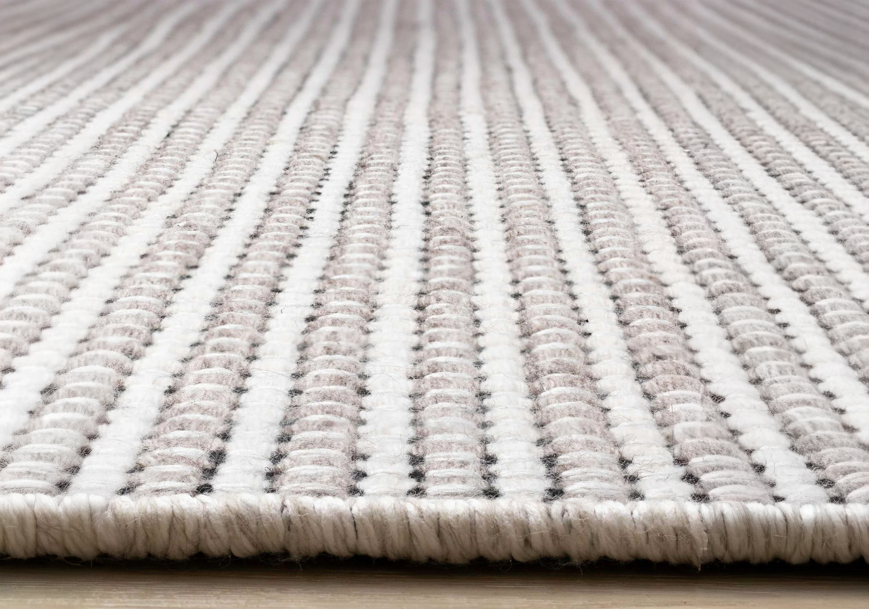 Aspen 7234 - Low-Profile Side View