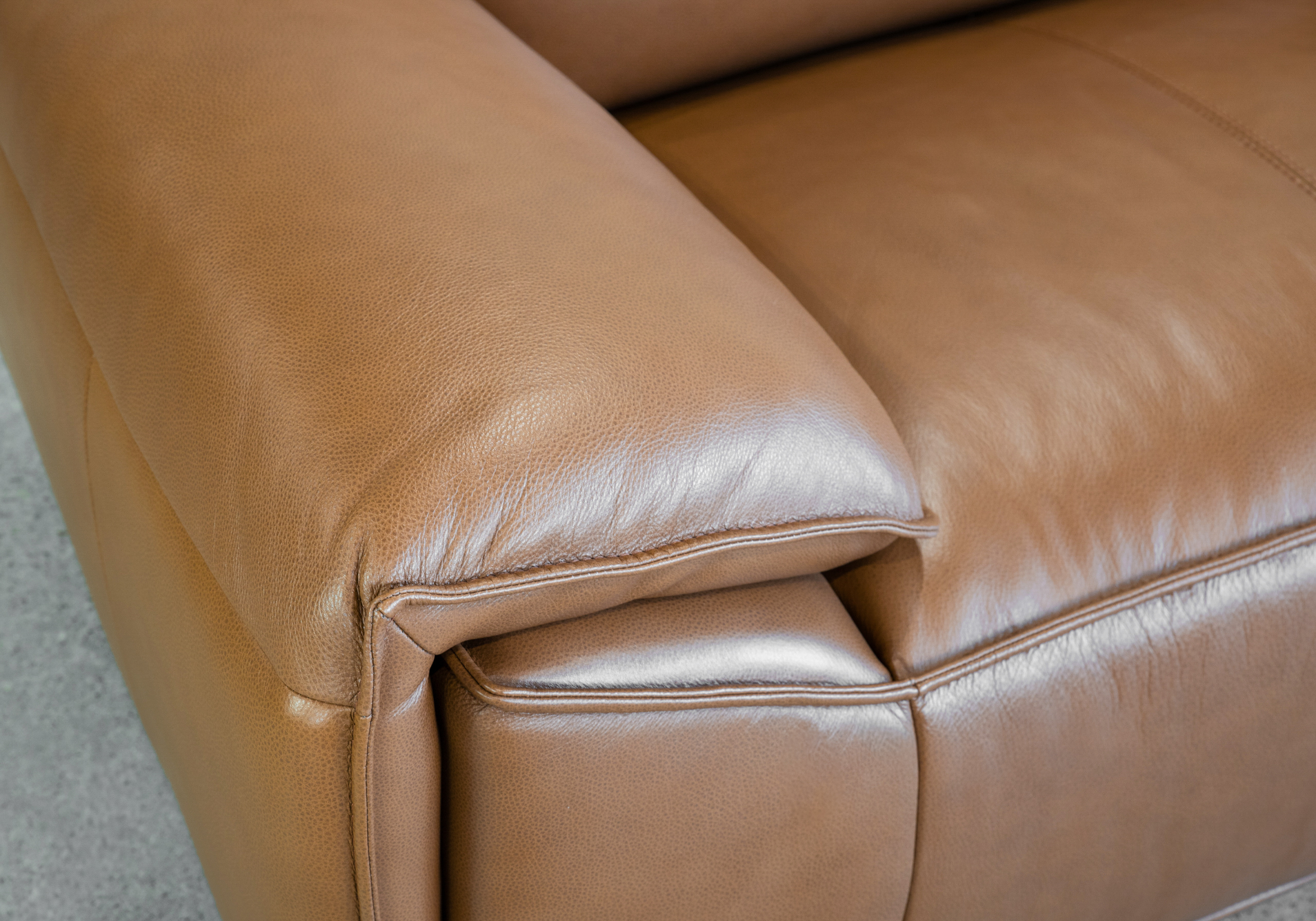 Seville Leather Sofa in Tek - Close Up