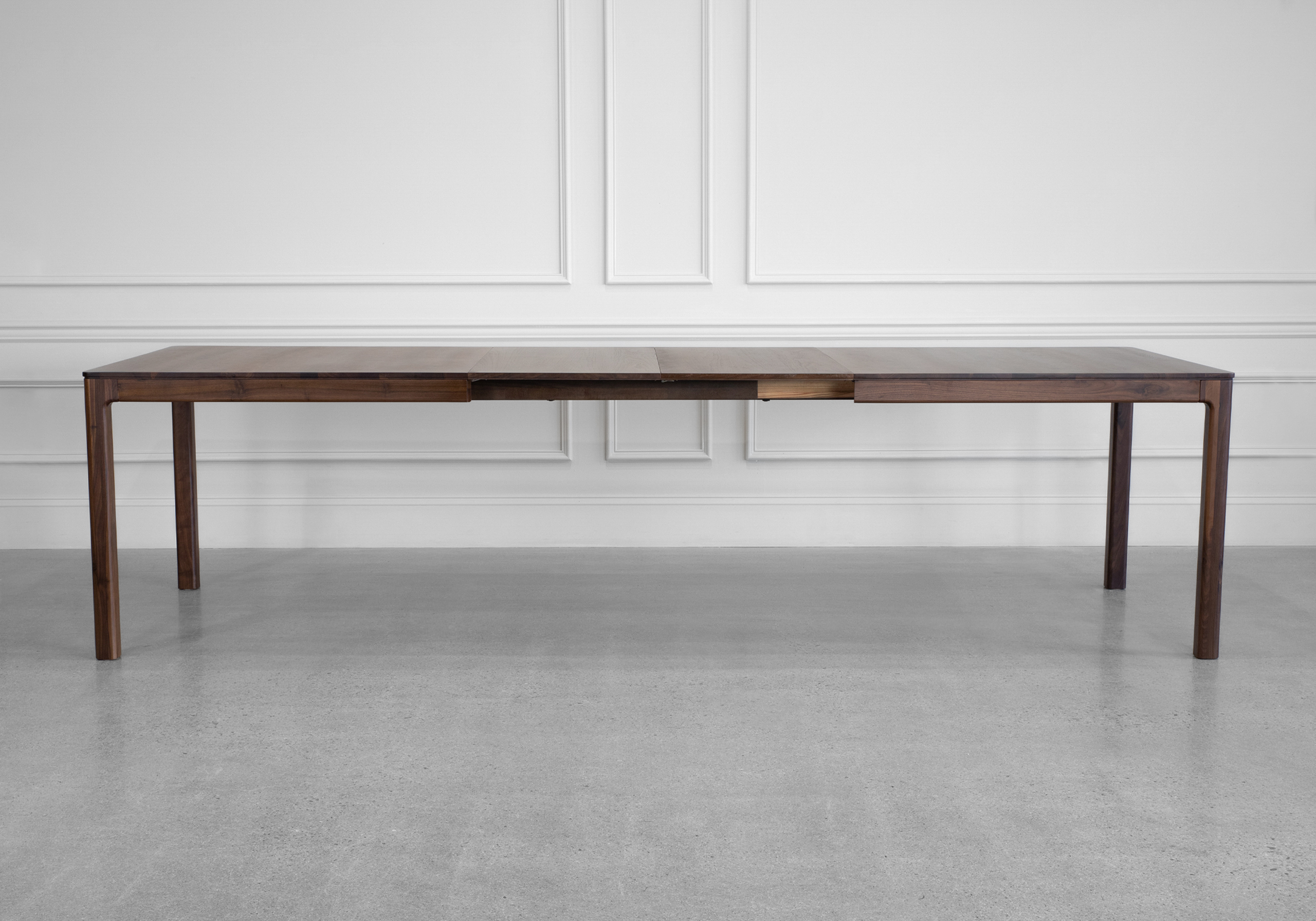 Aurora Extendable Dining Table in Walnut