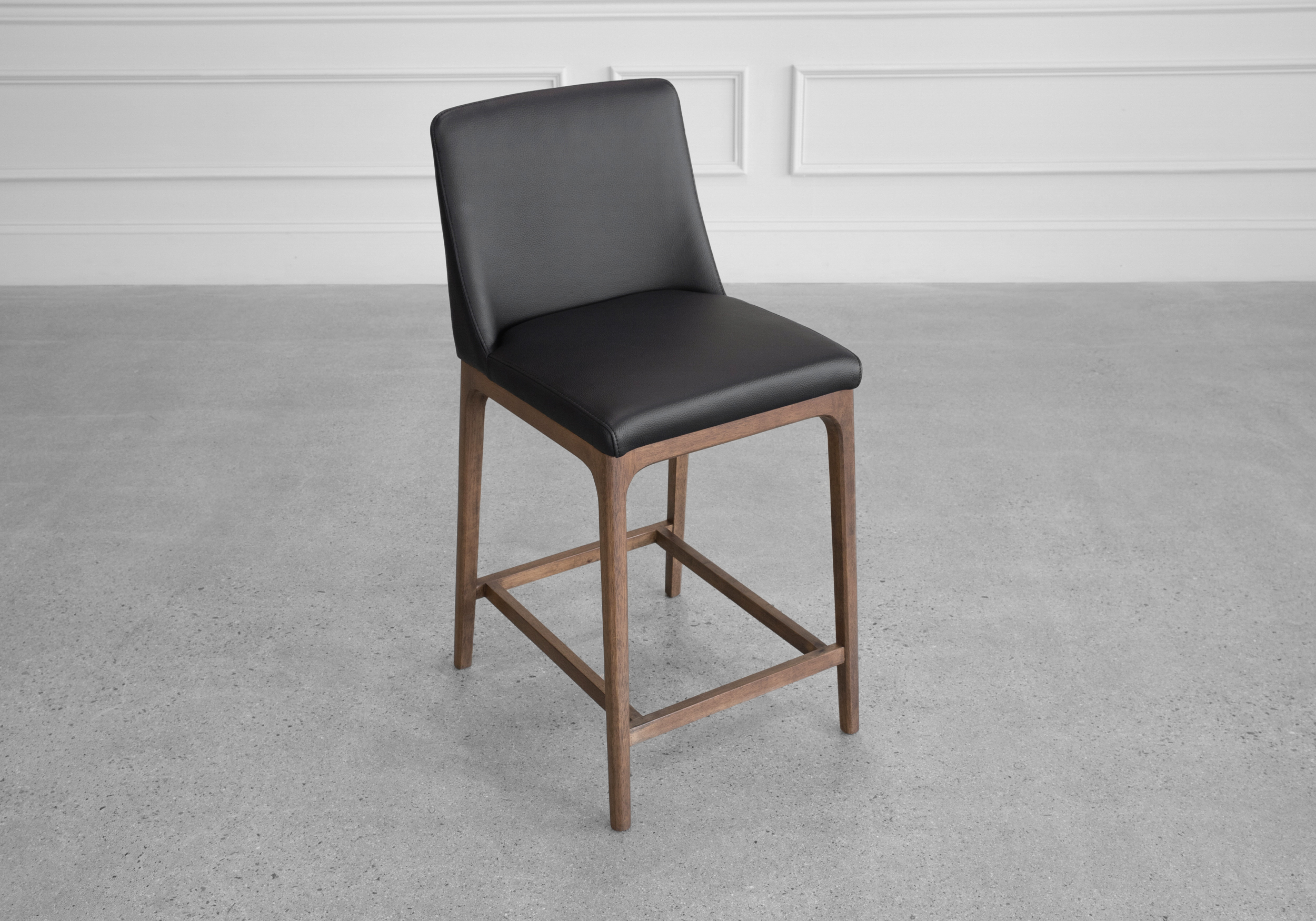 Bilbao Leather Counter Stool in Black