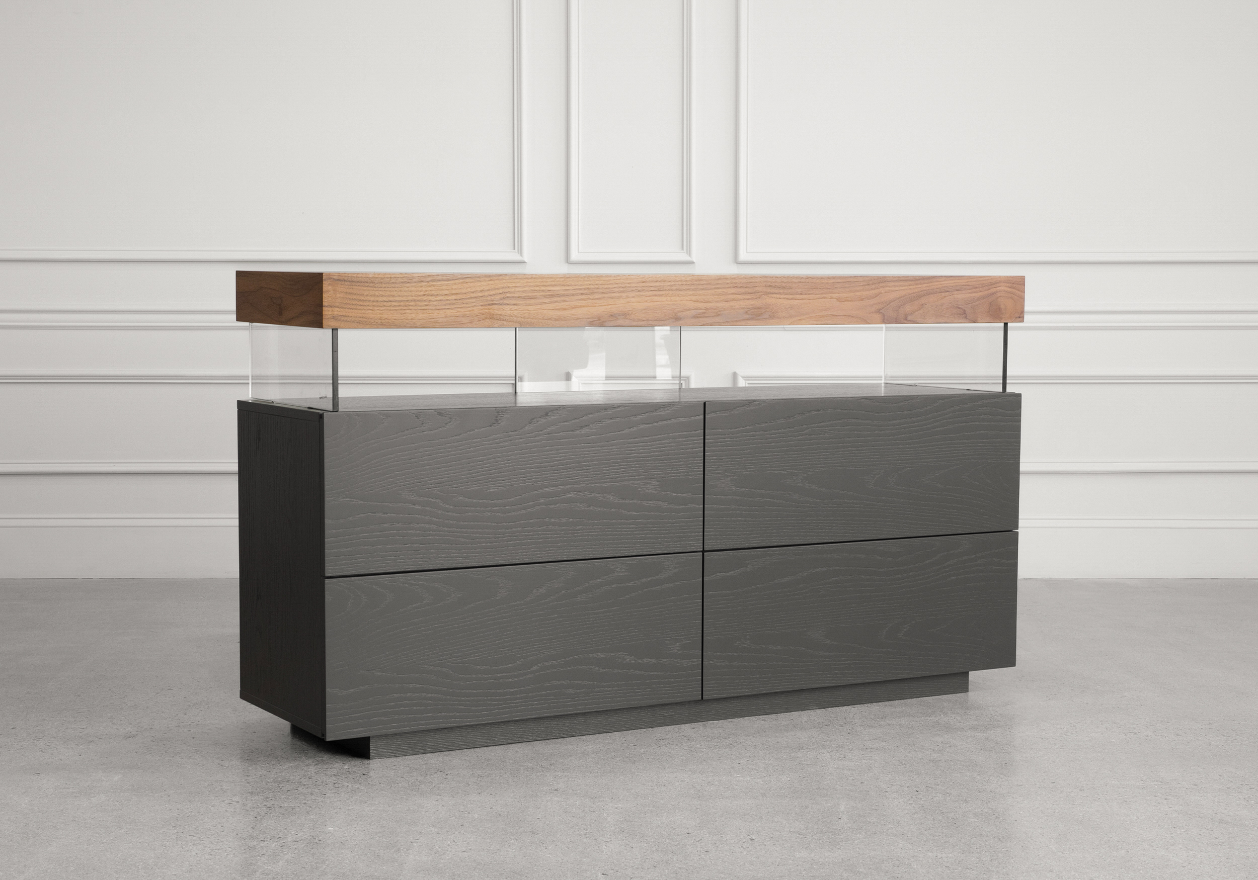 Glassic Dresser - Angle